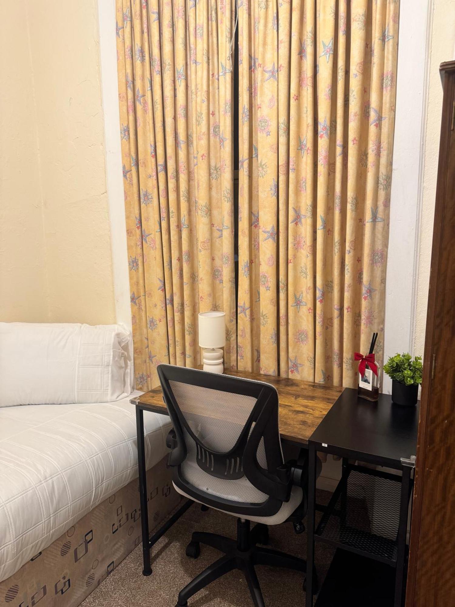 Haymarket Centro , Flat Familiar Privativo Banheiro Compartilhado Homestay Edinburgh