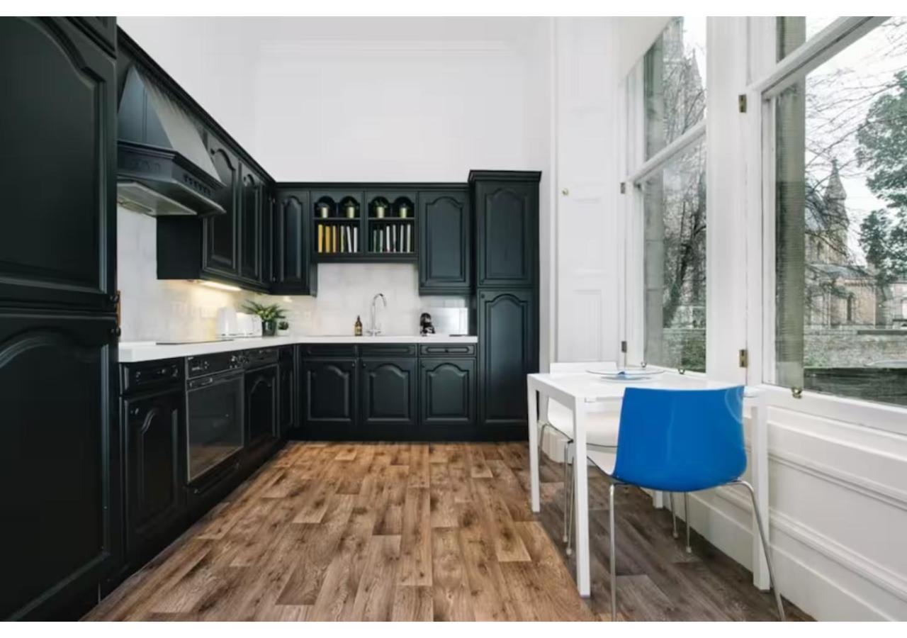 Apartment Joivy Palmerston Place - Luxury Centre With Private Parking