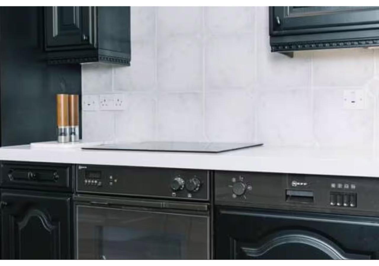 Apartment Joivy Palmerston Place - Luxury Centre With Private Parking Edinburgh
