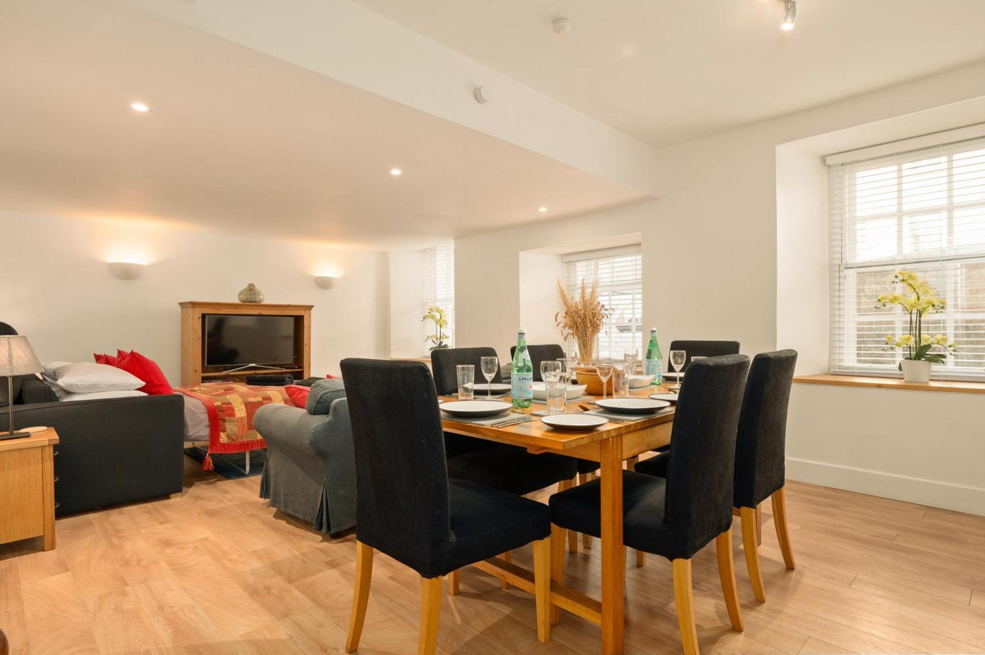 Apartment Heart Of Edinburgh's Historic Old Town - Blair Street *