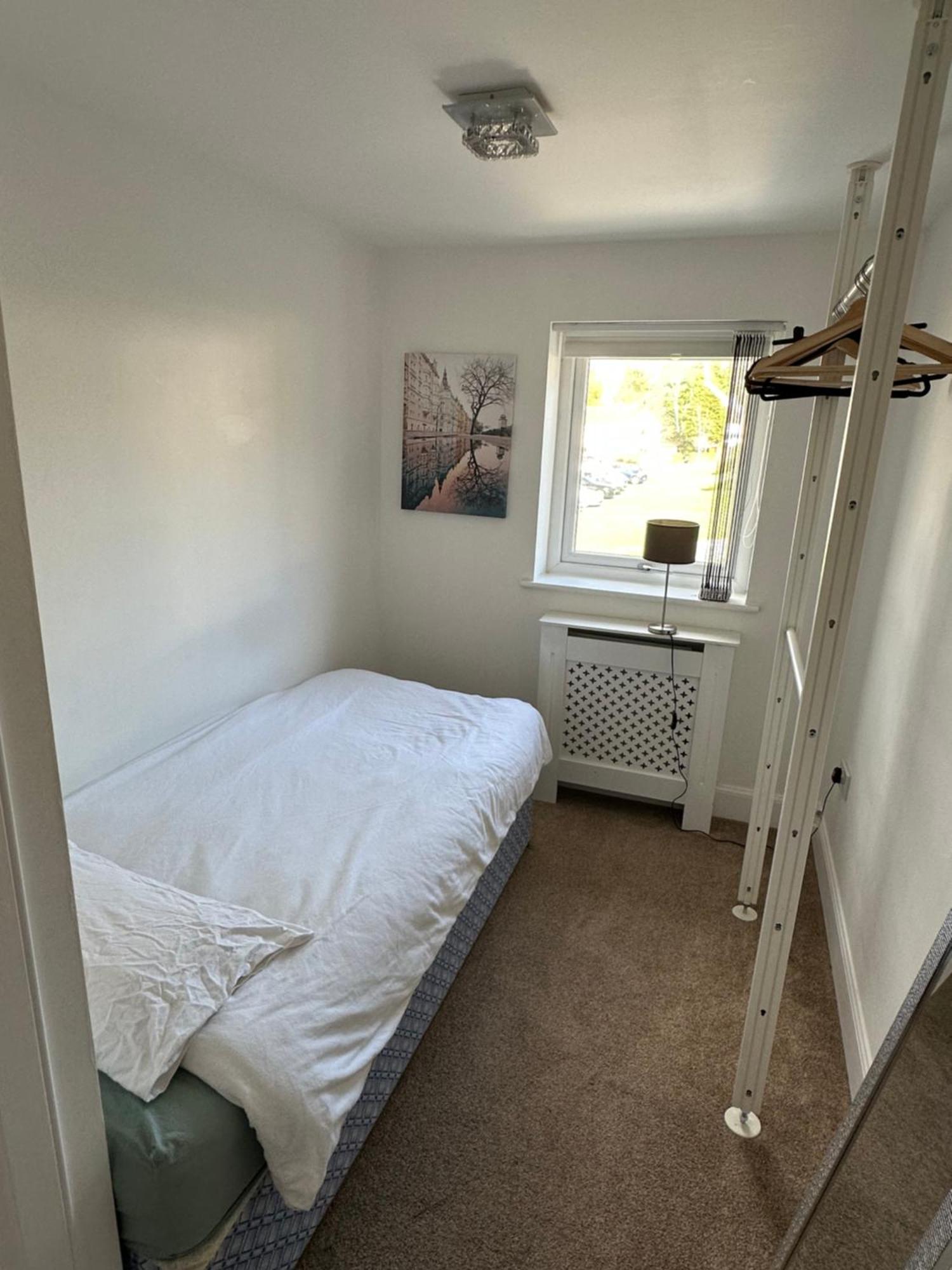 Ferienhaus Dreghorn House - 10 Beds 2,5 Ba - Private Parking - Free Wifi *
