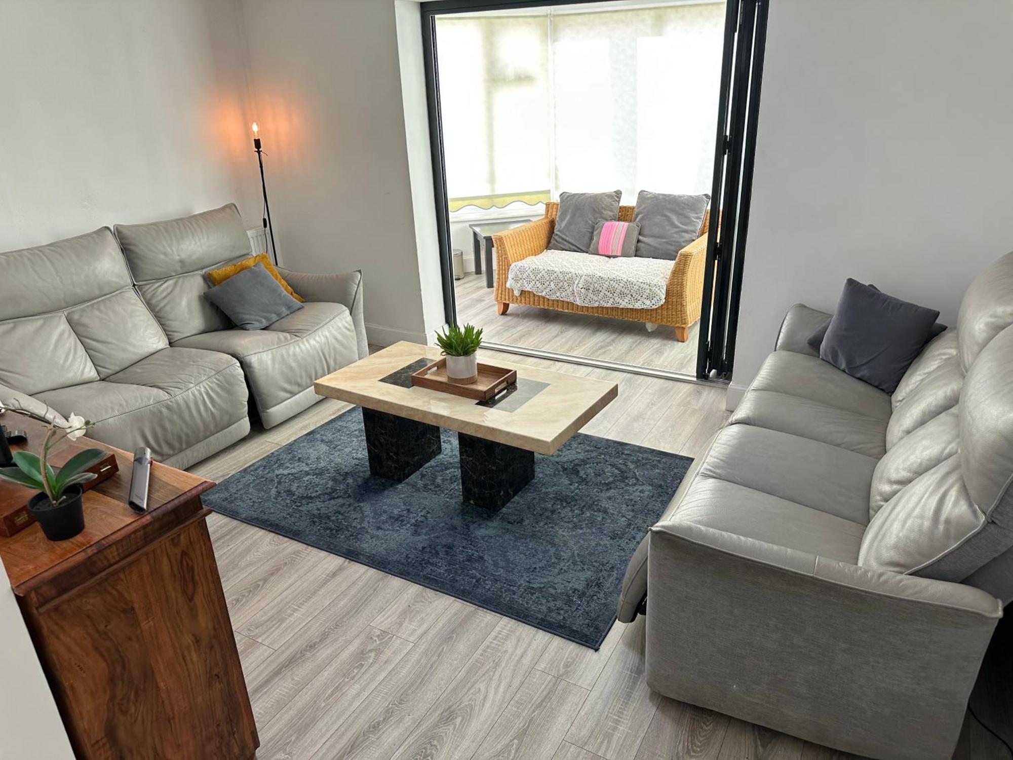 Dreghorn House - 10 Beds 2,5 Ba - Private Parking - Free Wifi EDI