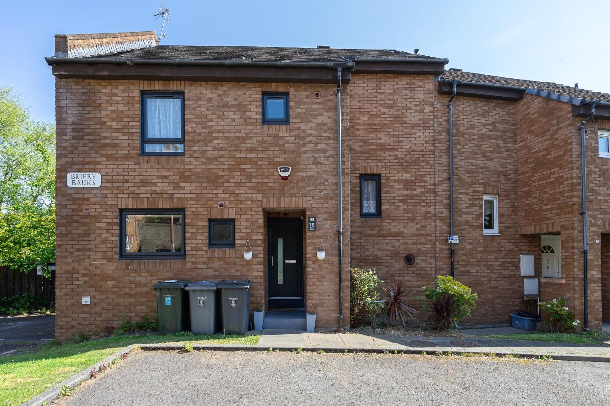 Holiday home Centre House - 5 Bedrooms - Sleeps 9 - Parking