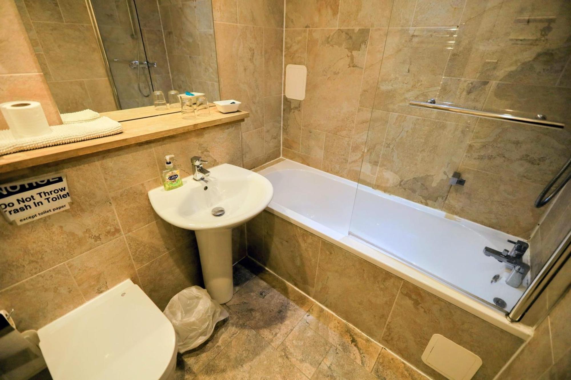 Bed & Breakfast Edinburgh Holiday Guest House 3*