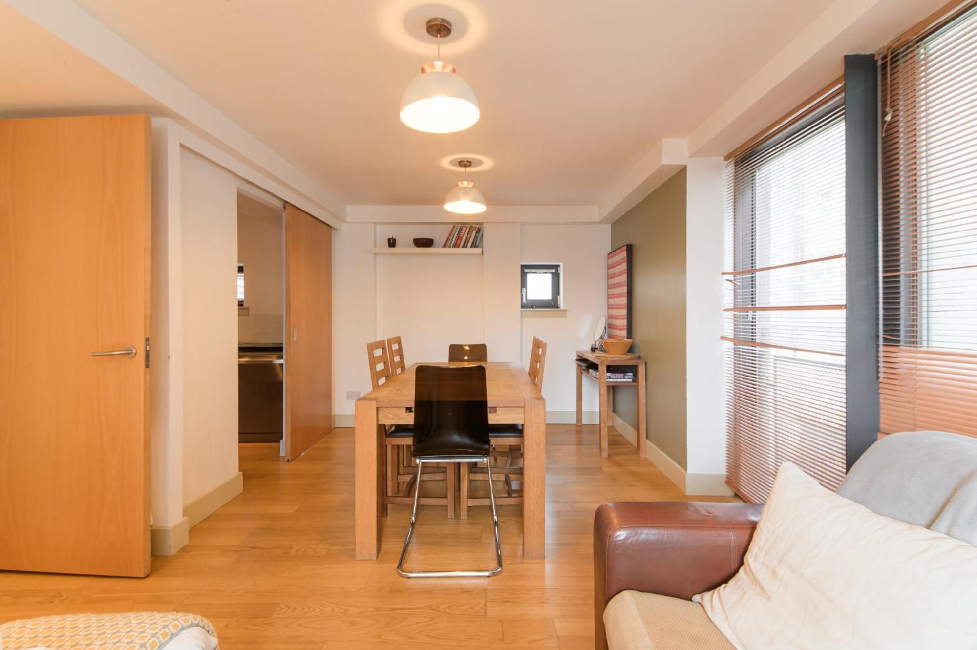 Modern Flat In The Middle Of Old Town * Edinburgh