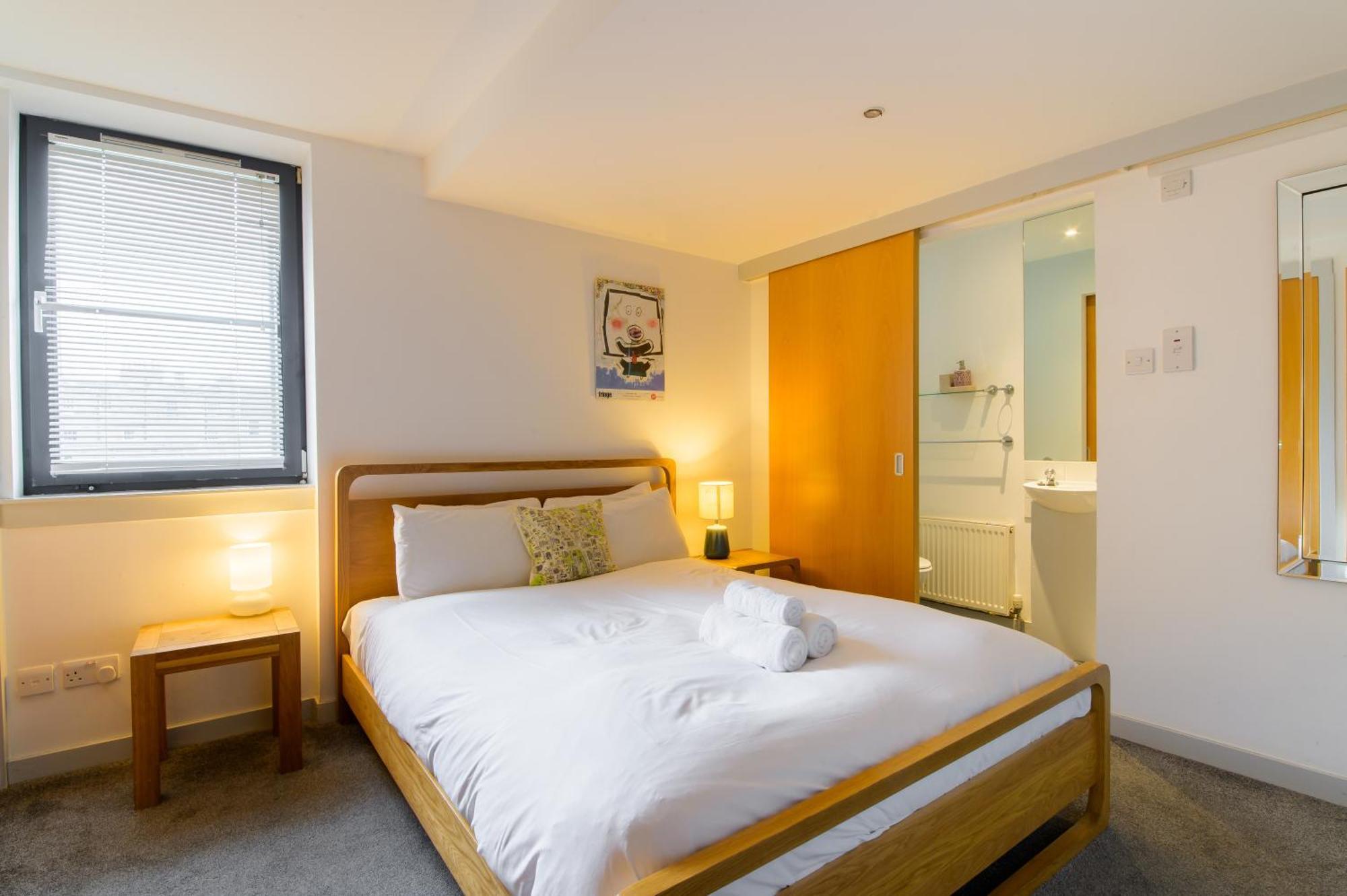 Apartment Modern Flat In The Middle Of Old Town Edinburgh