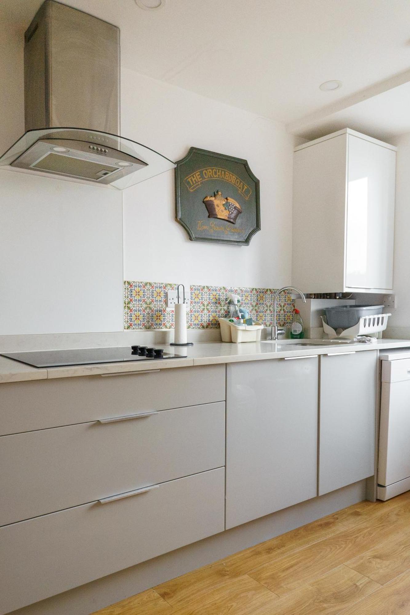 Bright Spacious 2 Bedroom In Stockbridge Appartement *