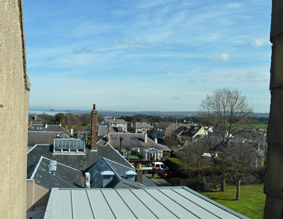 Western Kings Manor Hotel 3*