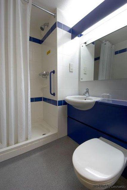 Travelodge Central Hotel 3*