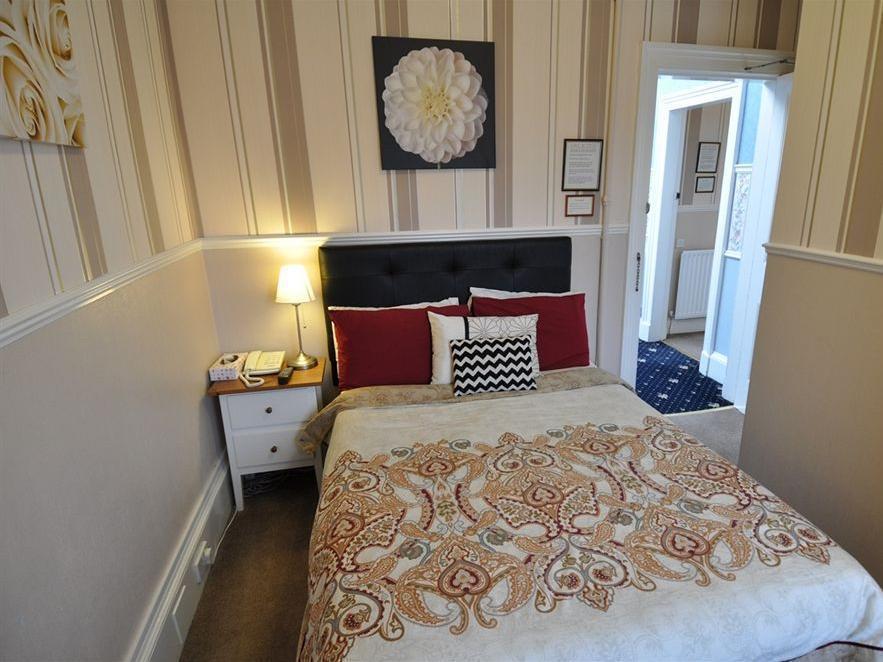 The St Valery Guest house Edinburgh