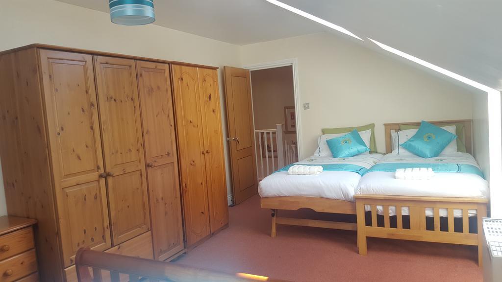 Penthouse Apartment Sleeps 11 * Edinburgh