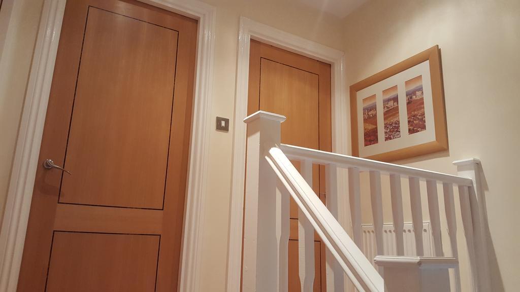 Penthouse Apartment Sleeps 11 * Edinburgh