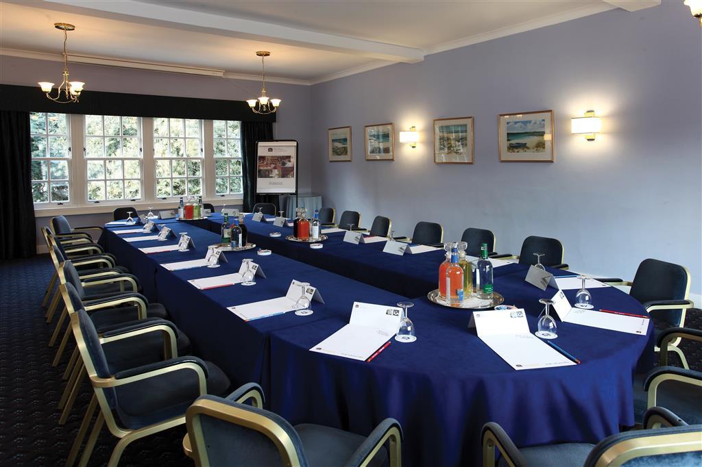 Western Kings Manor Hotel 3*