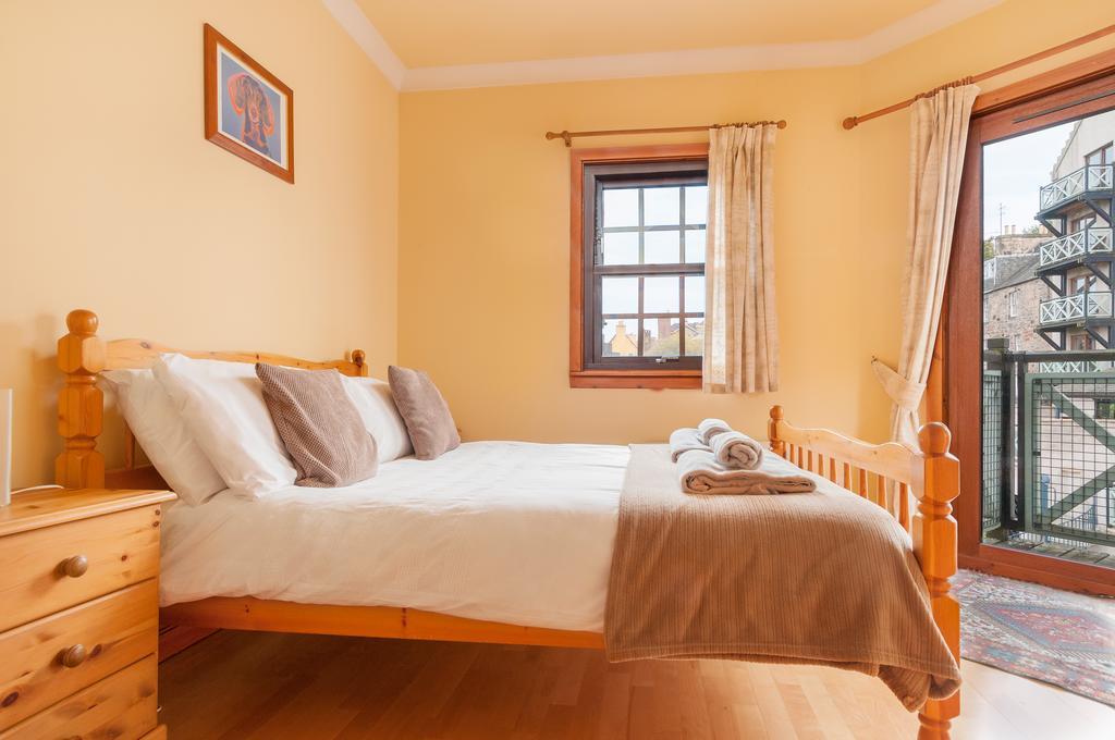 Dean Village - Lovely 2 Bed In Picturesque Dean Village With Balcony And Private Parking *