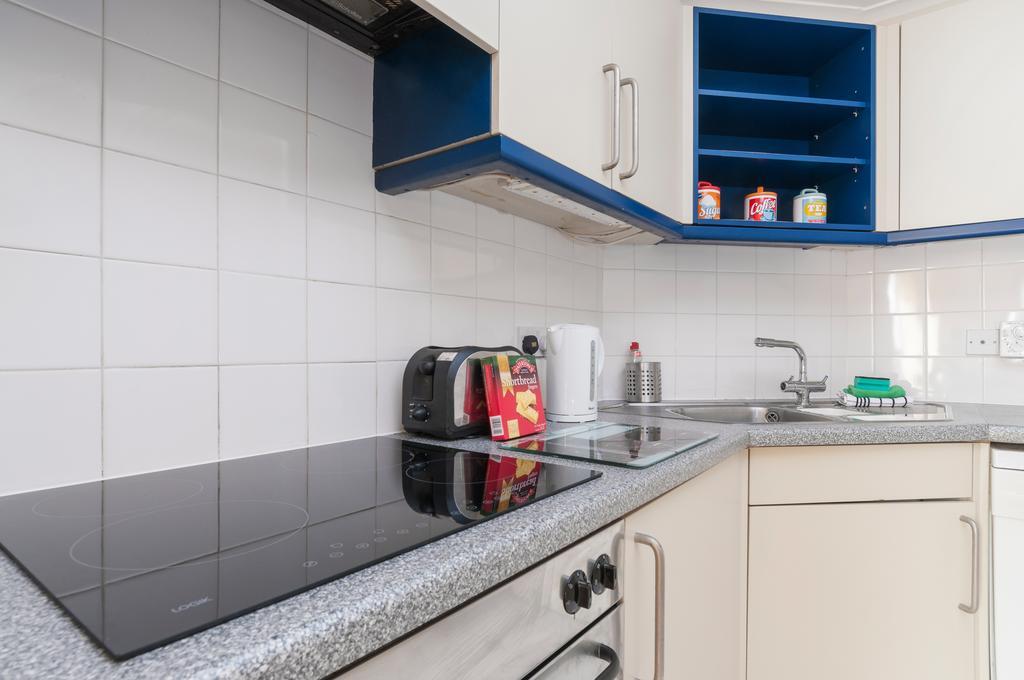 Dean Village - Lovely 2 Bed In Picturesque Dean Village With Balcony And Private Parking Apartment