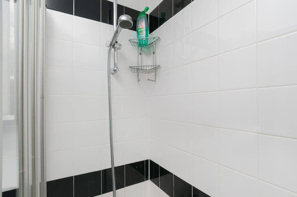 Dean Village - Lovely 2 Bed In Picturesque Dean Village With Balcony And Private Parking Apartment *