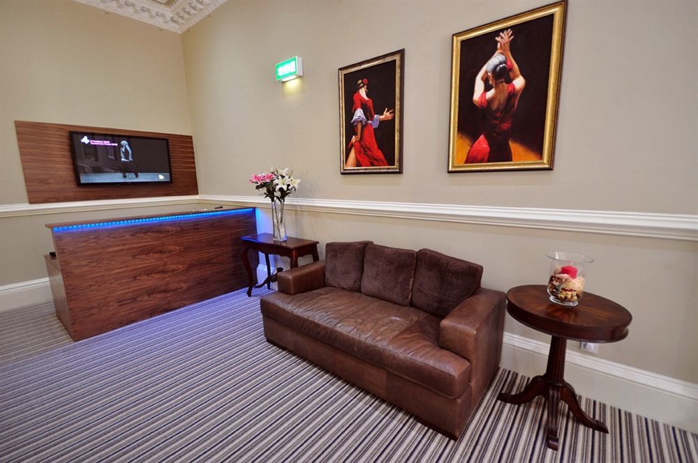 Palmerston 4*