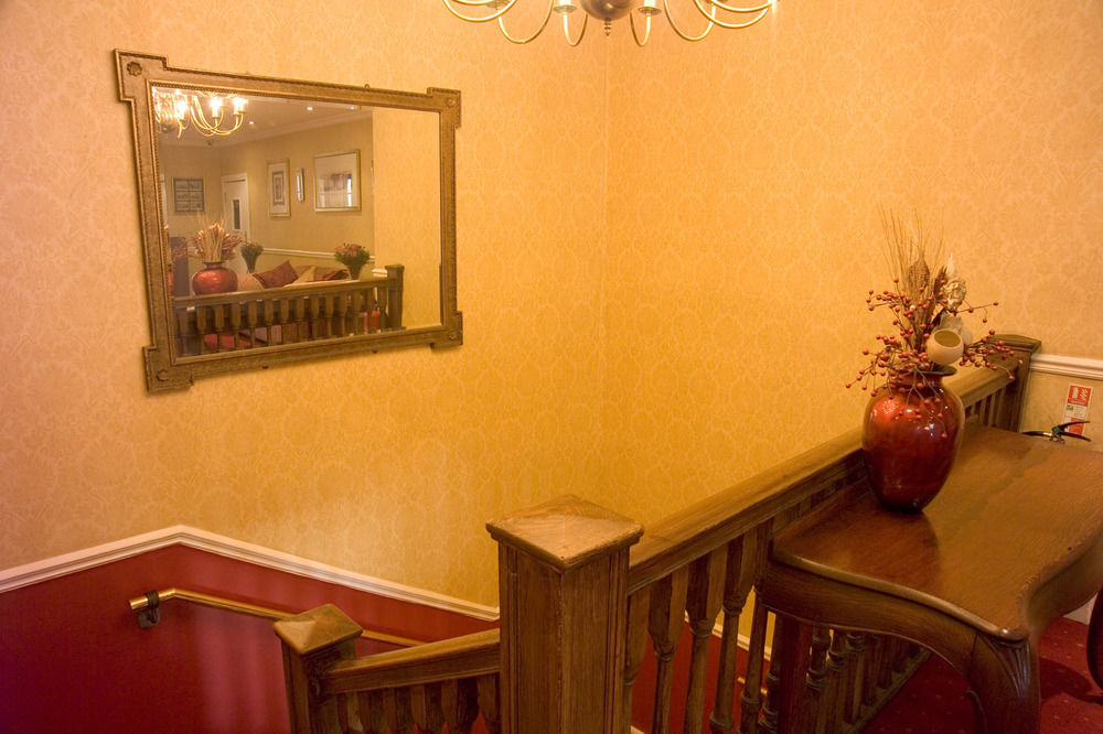 Old Waverley Hotel Edinburgh