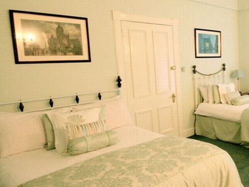 Victorian Townhouse Bed & Breakfast