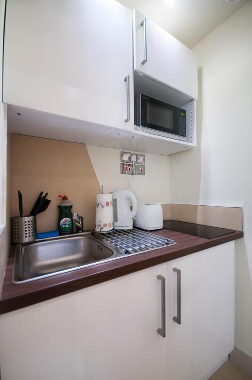 Palmerston Aparthotel 4*