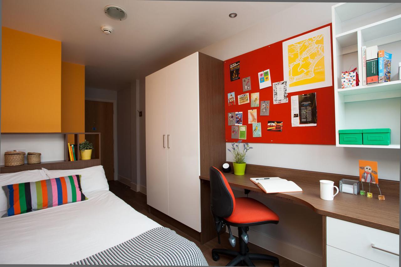 Sugarhouse Close * Edinburgh
