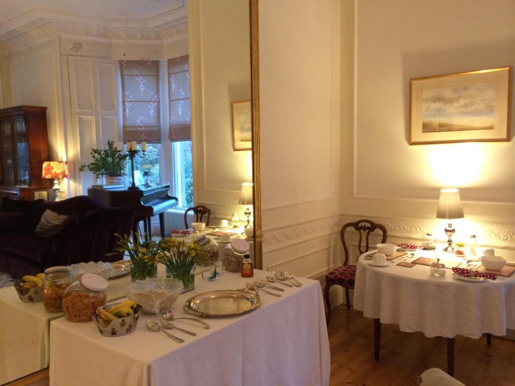 Claremont House 5*