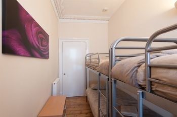 Centre Jasmine -sleeps 7 *