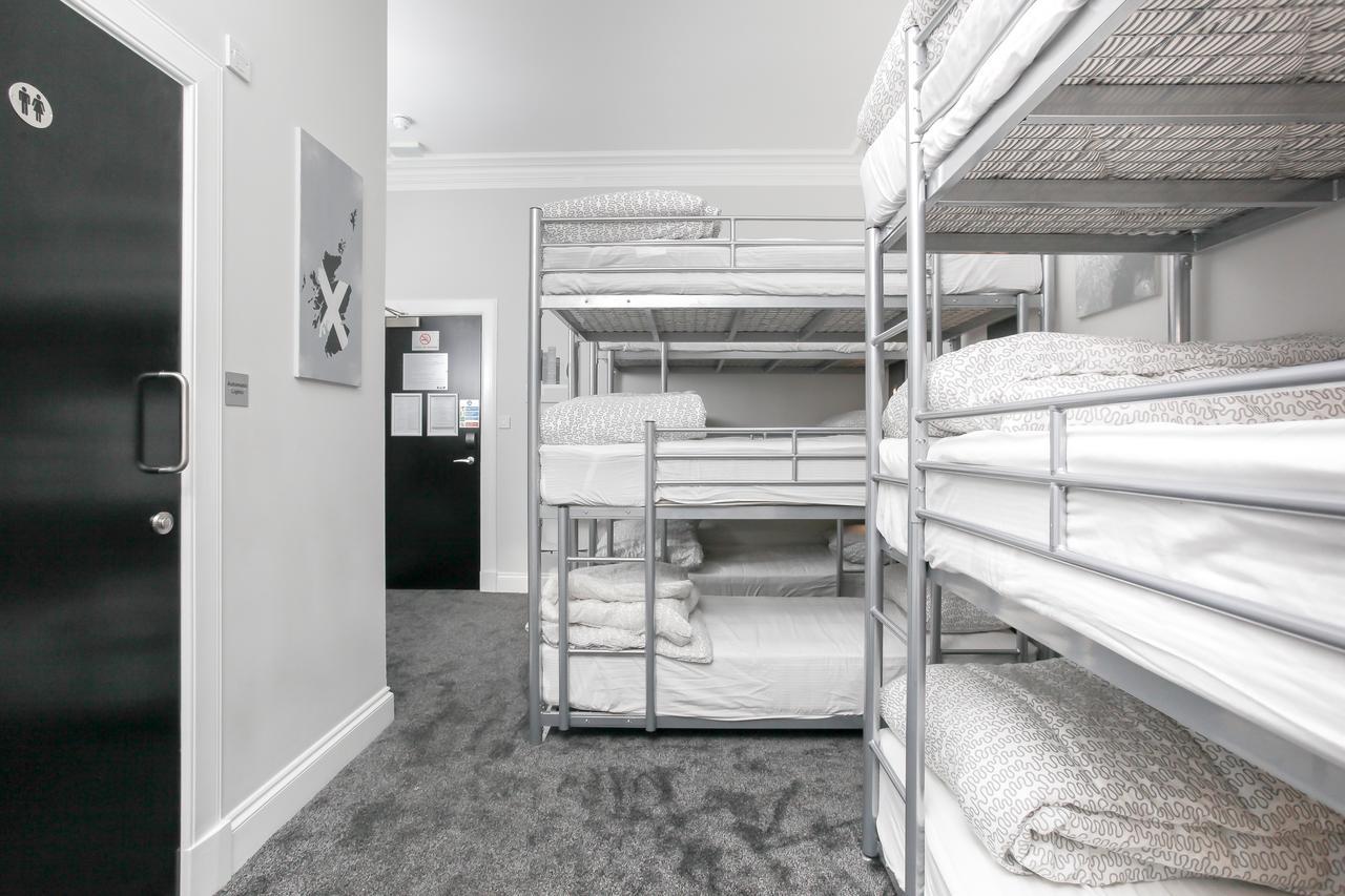 Hostel West End *