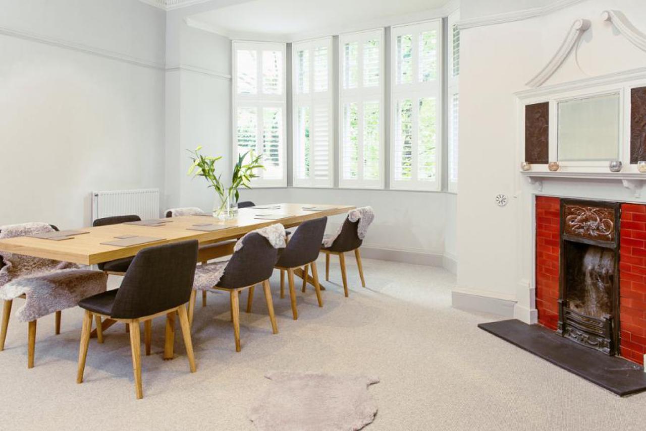 Ramsay Gardens - Grand 4-bedroom Next To Castle * Edinburgh