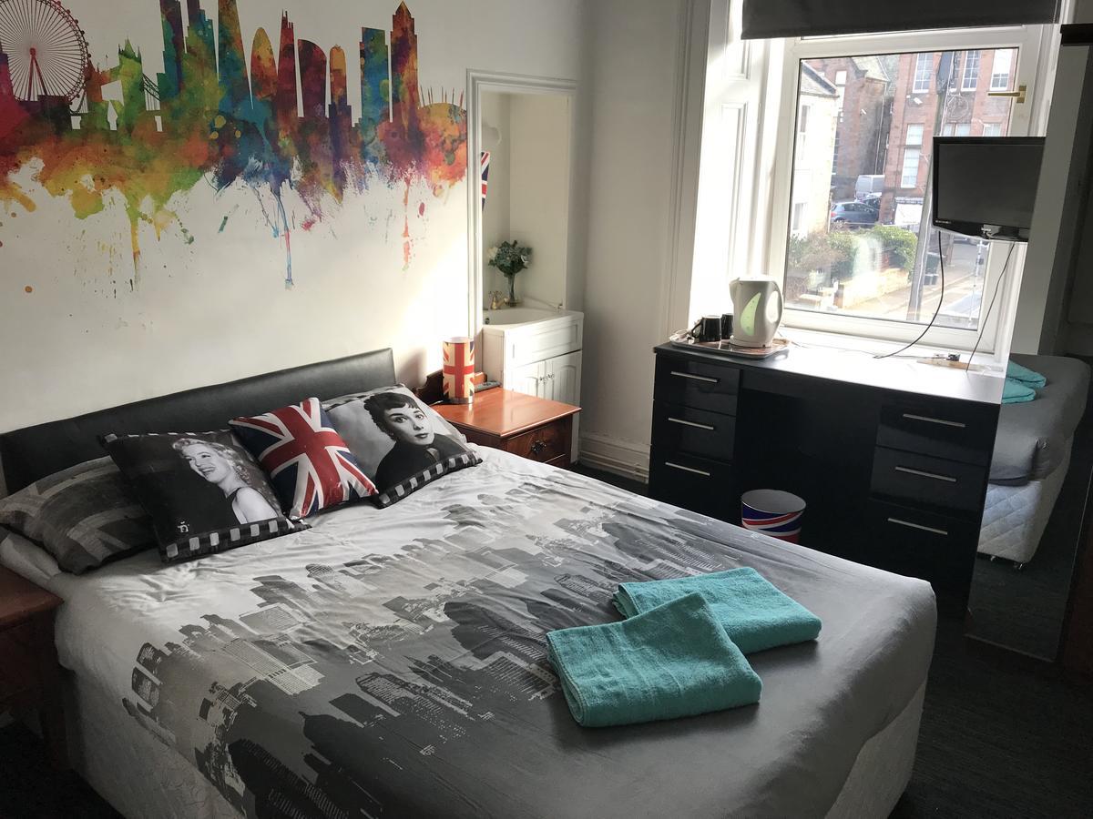 Gilmore Guest House 3*