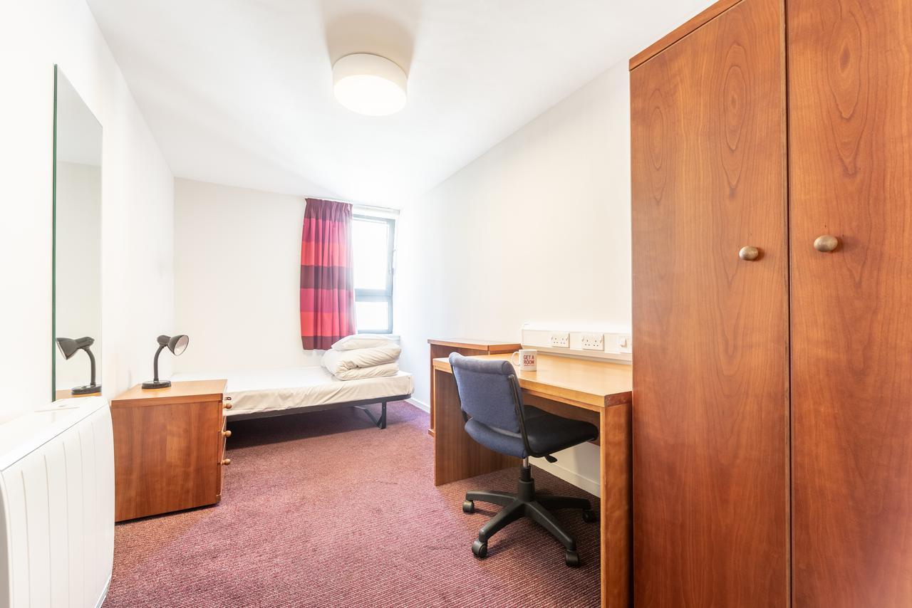 Euro Halls Apartment Edinburgh