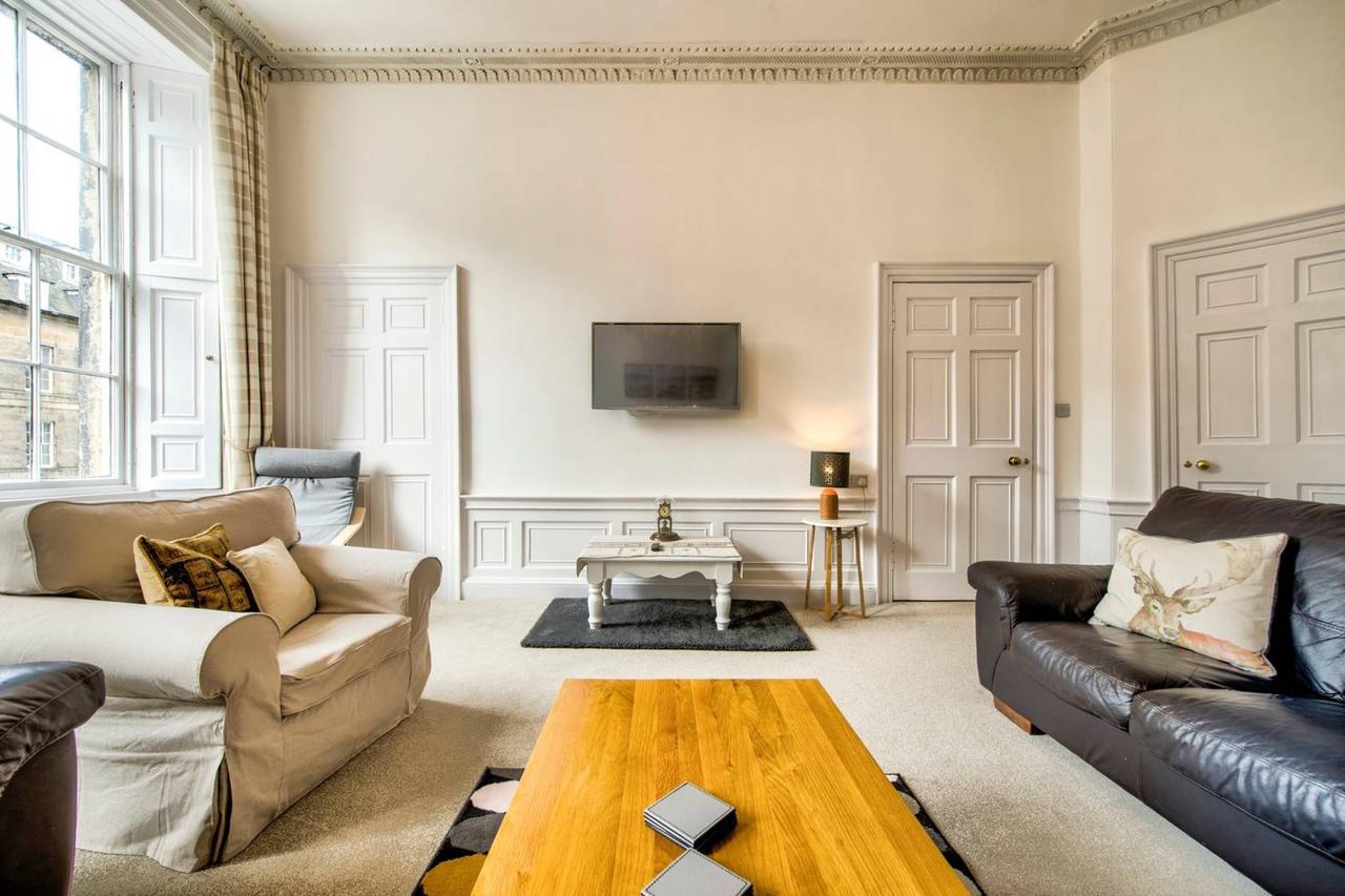 Altido Spacious And Stylish 4-bed Georgian Apartment Edinburgh