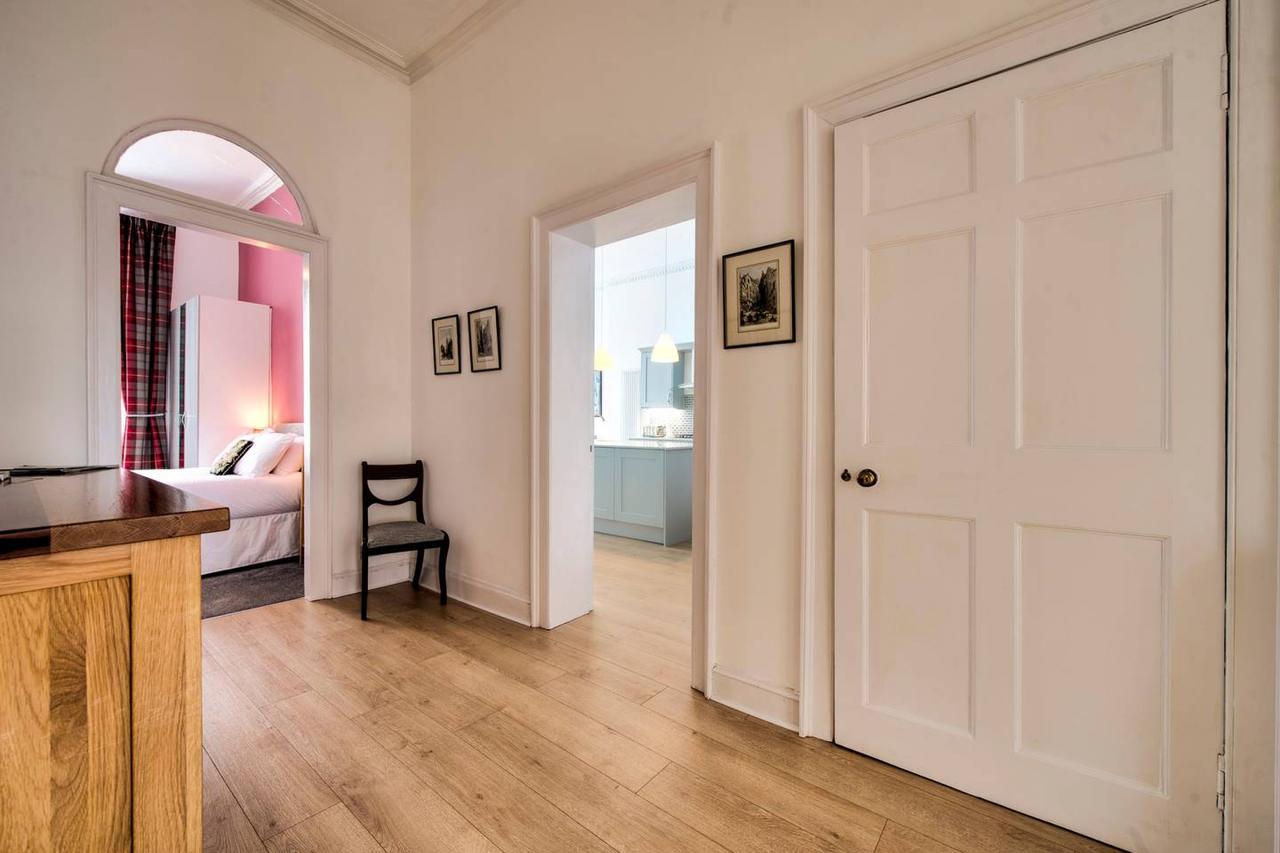 Altido Spacious And Stylish 4-bed Georgian Apartment *