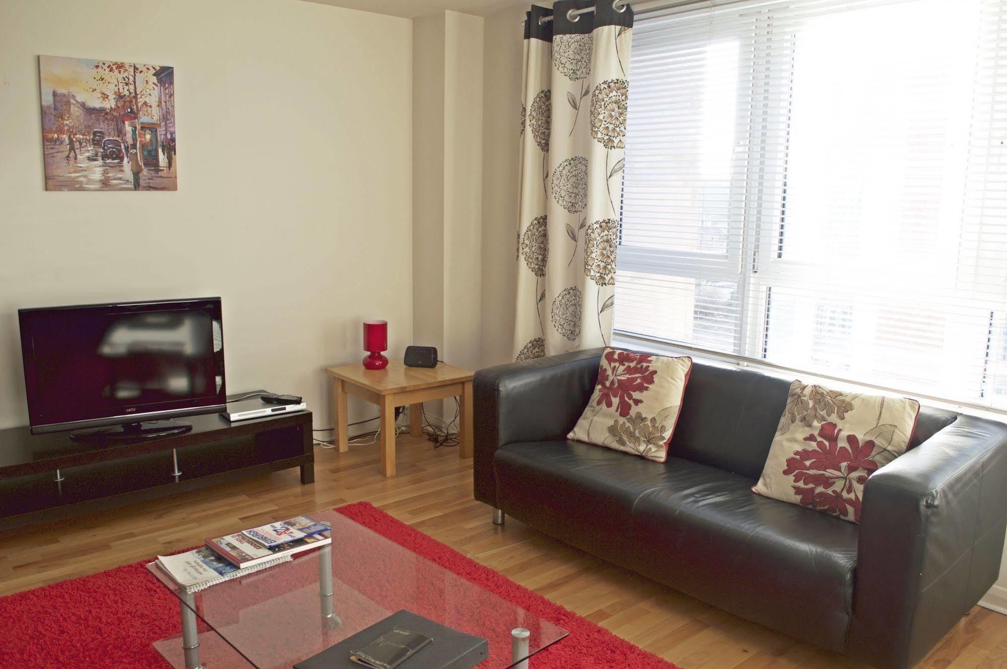 Dreamhouse Centre *