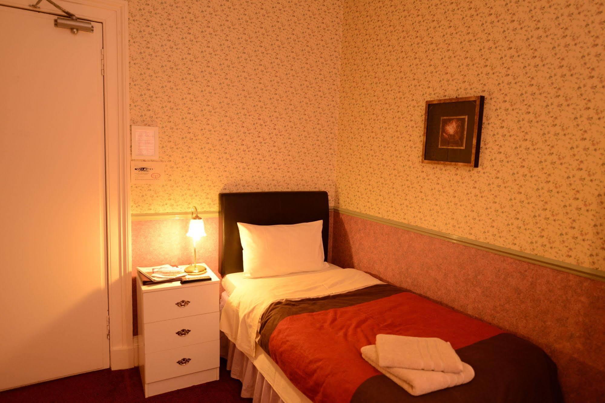 The Thistle House * Edinburgh