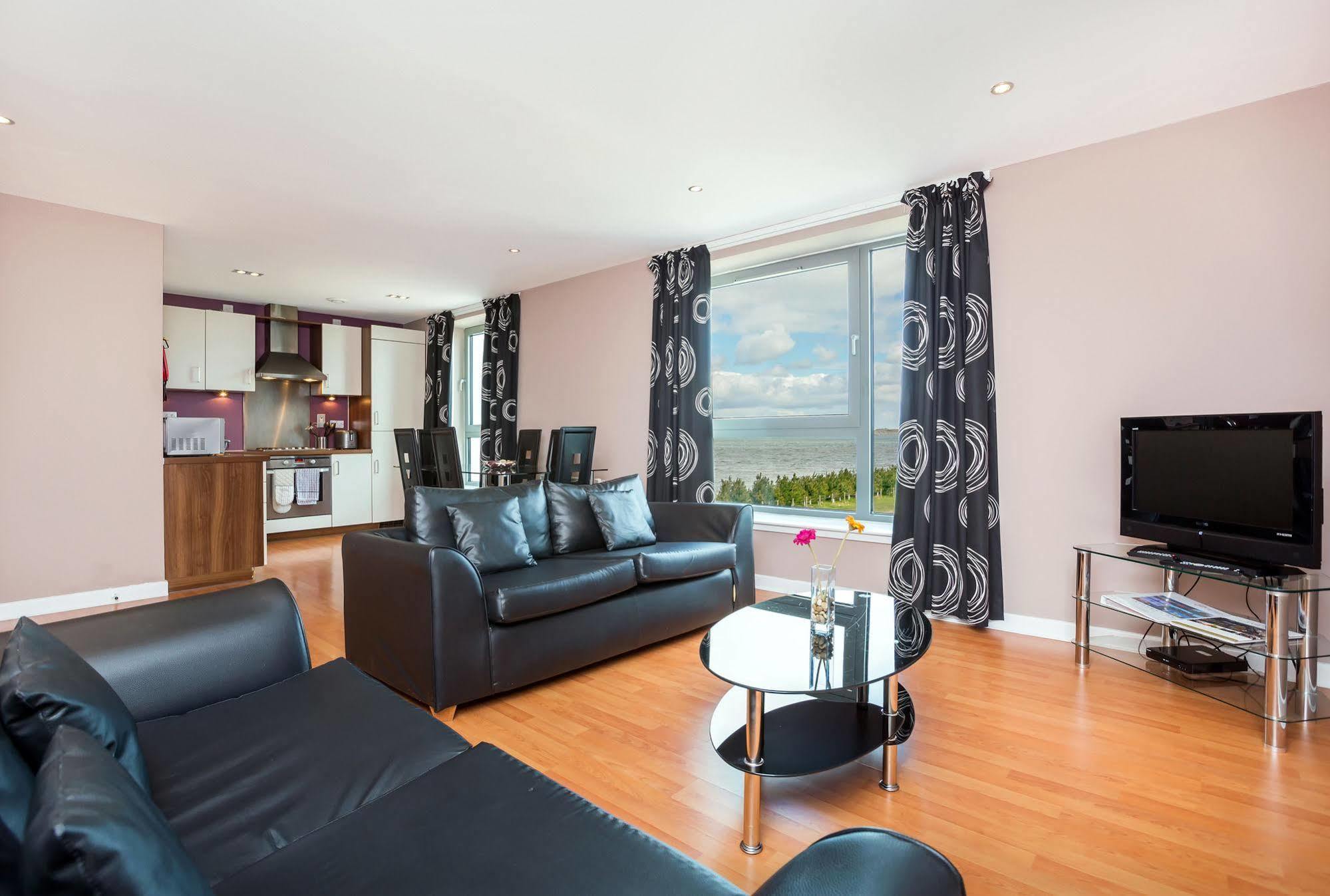 Hot-el-apartments Waterfront 4* Edinburgh