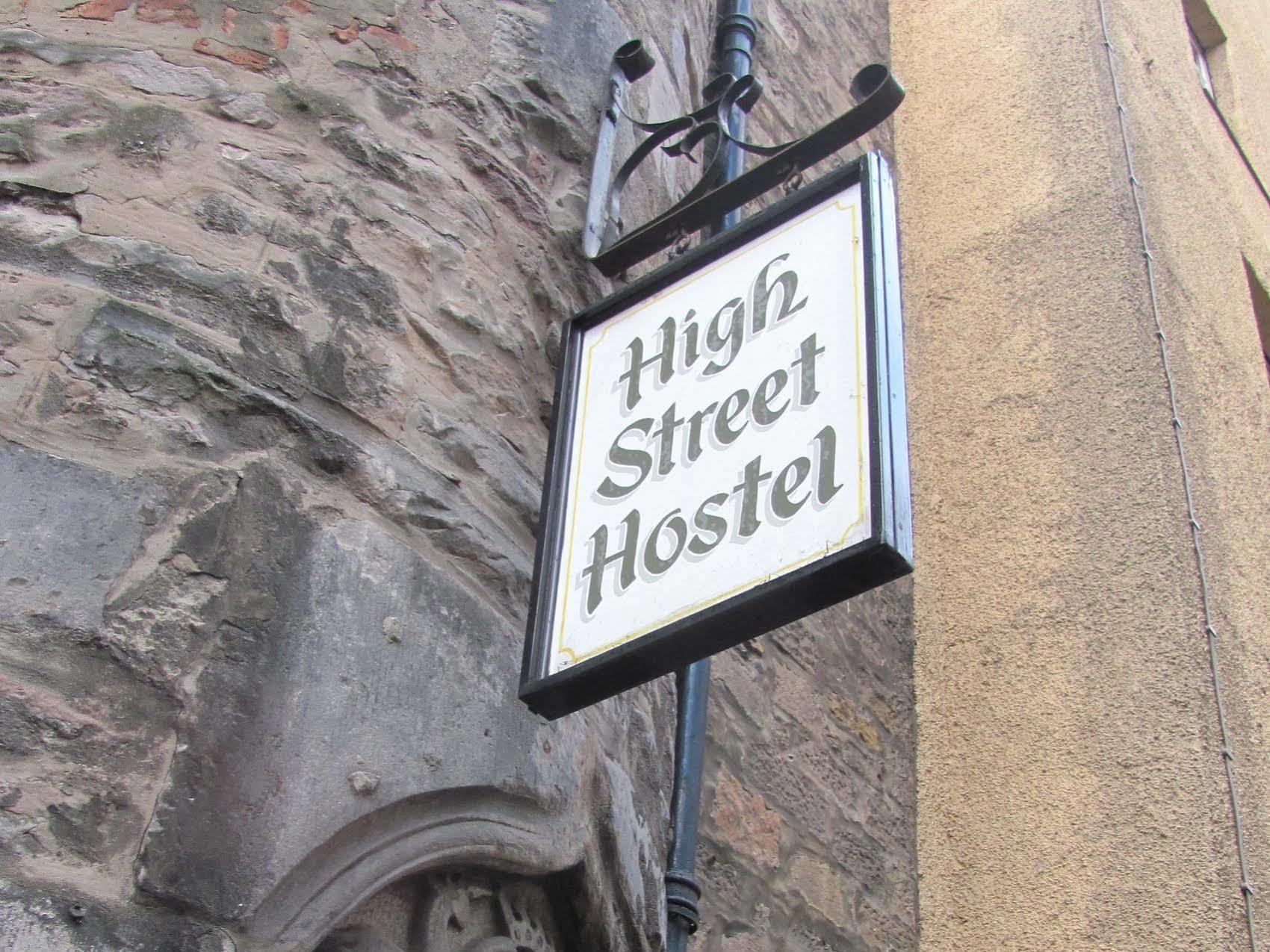 High Street * Edinburgh