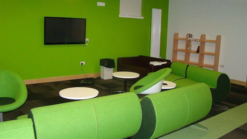 Euro Halls Apartment *