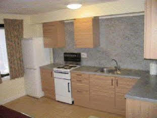 Euro Halls Apartment