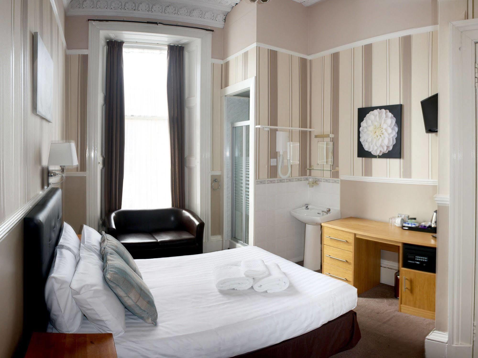 The St Valery 3* Edinburgh
