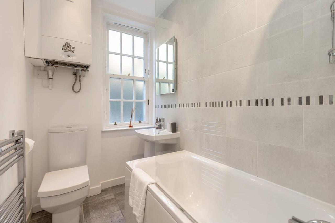 Altido Unique & Stylish Grassmarket Apt - Close To Castle Apartment