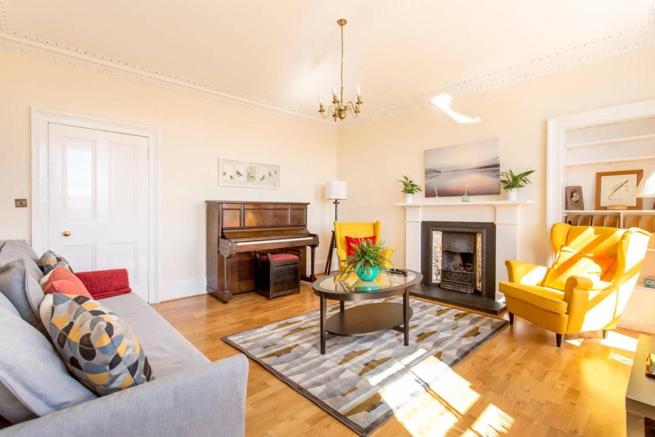 Apartment Altido Retro Castle Retreat 2bed