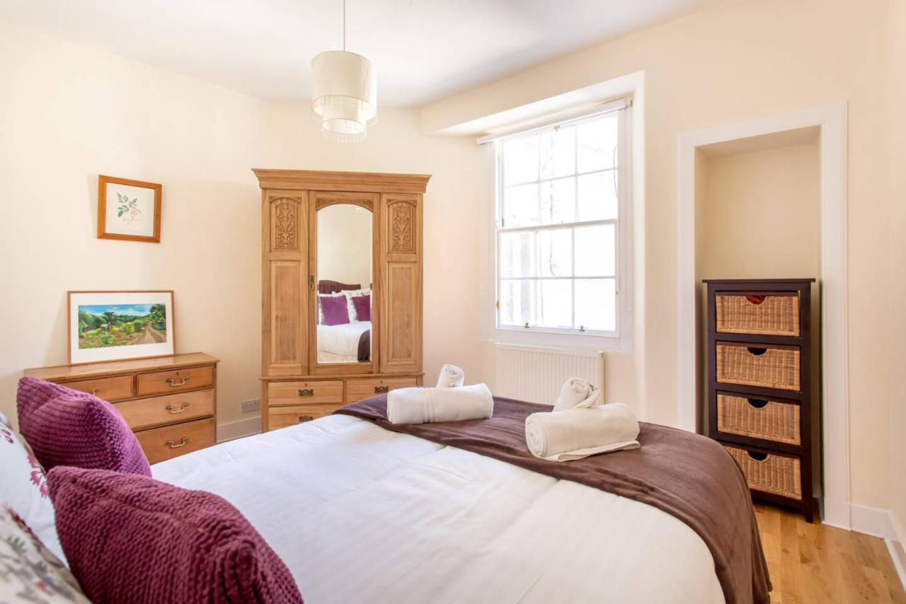 Altido Retro Castle Retreat 2bed Apartment EDI