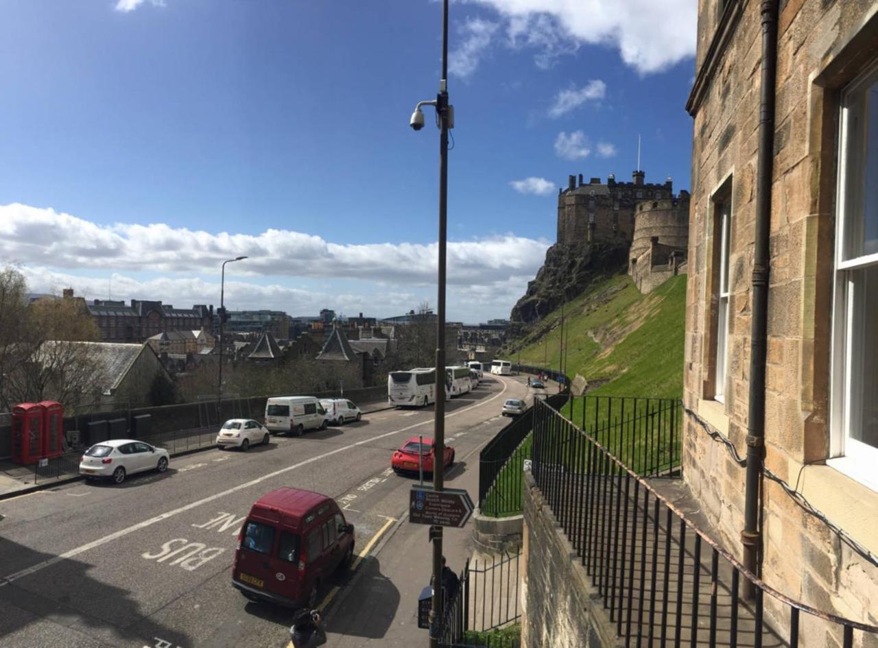 Altido Retro Castle Retreat 2bed *