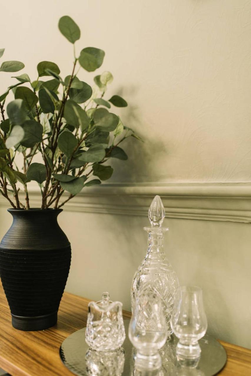 Joivy Palmerston Place - Luxury Centre With Private Parking Apartment