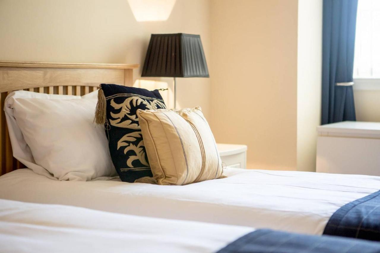 Joivy Inviting Near Leith Walk *