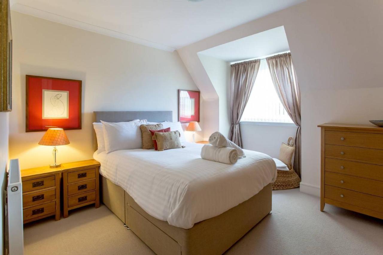Joivy Inviting Near Leith Walk *