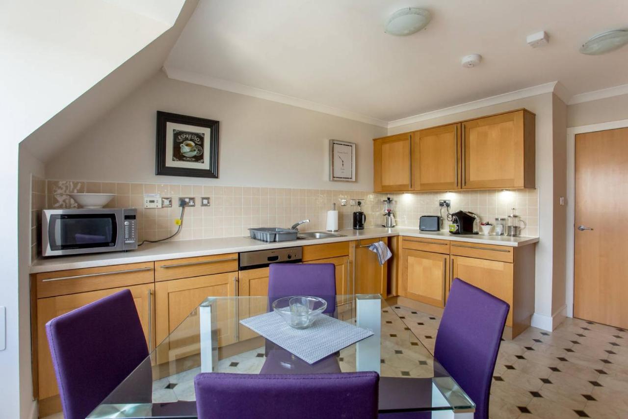 Joivy Inviting Near Leith Walk *