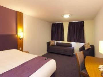 Premier A1 - Newcraighall Hotel