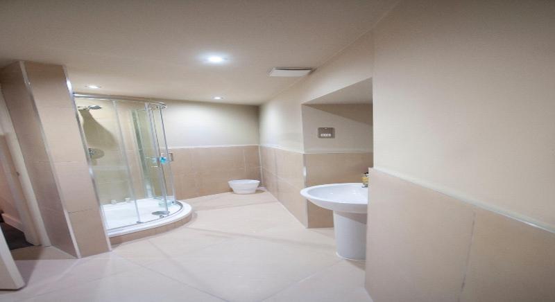 Palmerston Aparthotel EDI